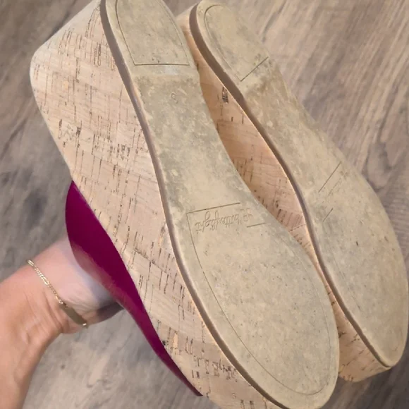 Fuchsia Wedge Sandals - Picture 4 of 6